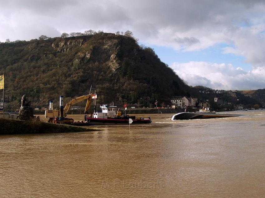 Schiff gesunken St Goarhausen Loreley P177.jpg